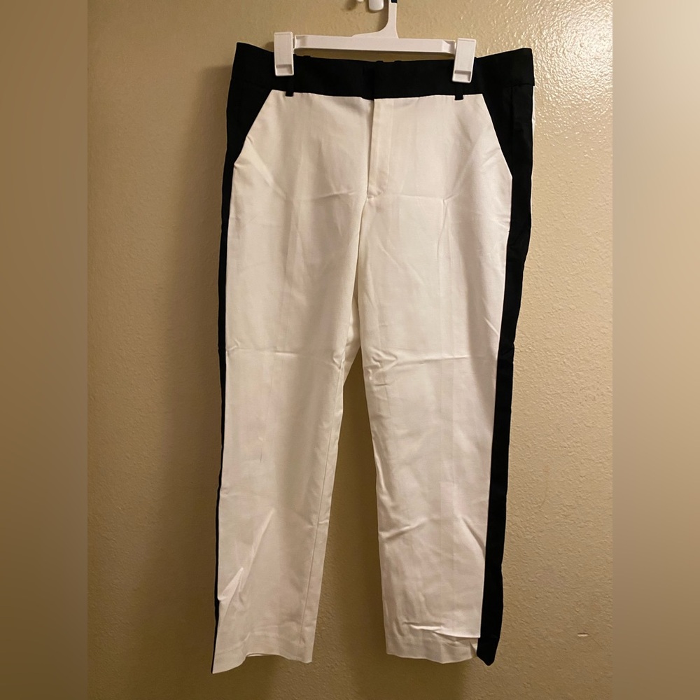 B29 - Calvin Klein Black and White women suit Pants